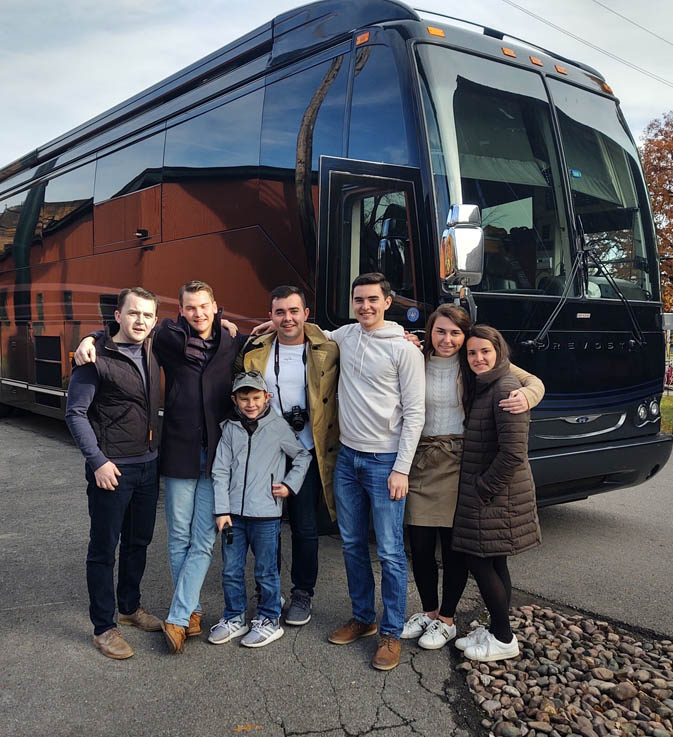 bus rentals for family trip