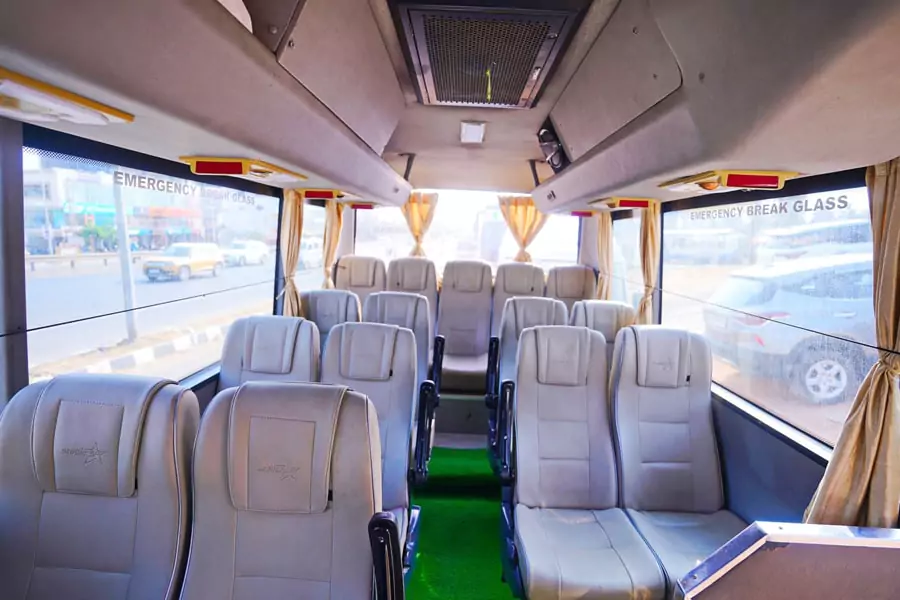 premium amenities 30-passenger minibus